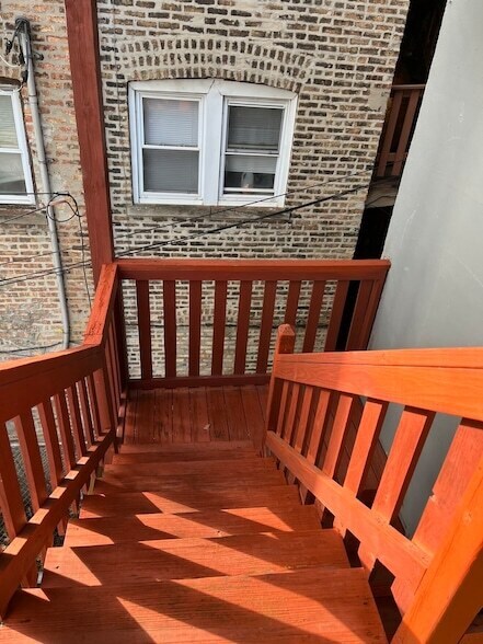 Building Photo - 3057 W Flournoy St