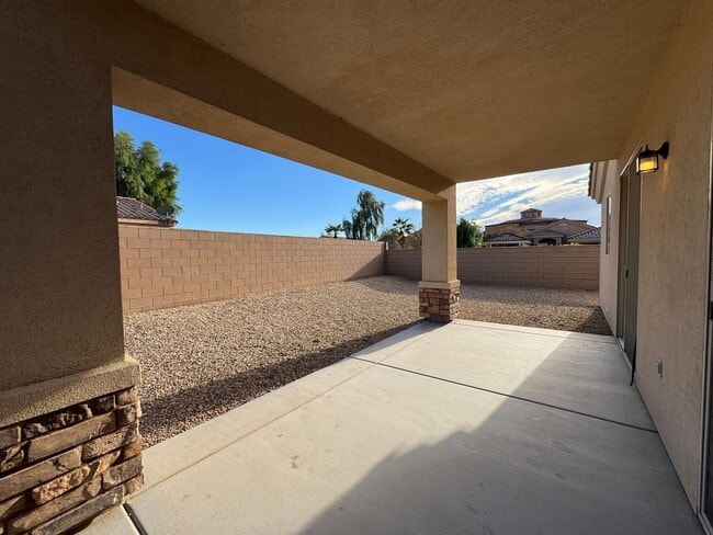 Building Photo - Beautiful Mohave Valley home in El Rio
