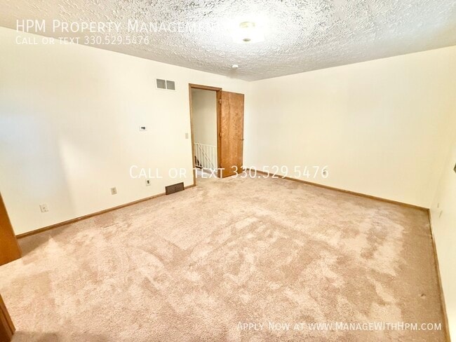 Building Photo - 2379 Ashdale St NW