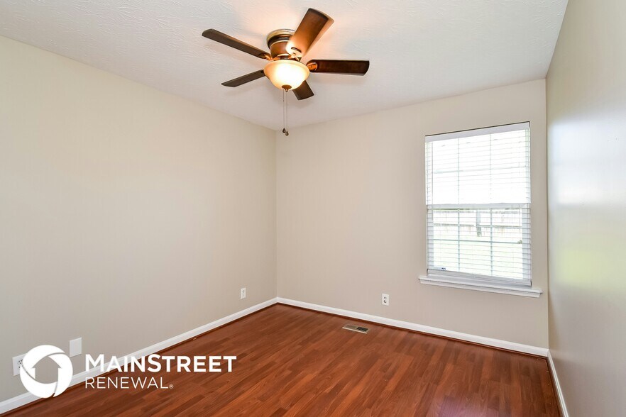 Building Photo - 173 Fern Way