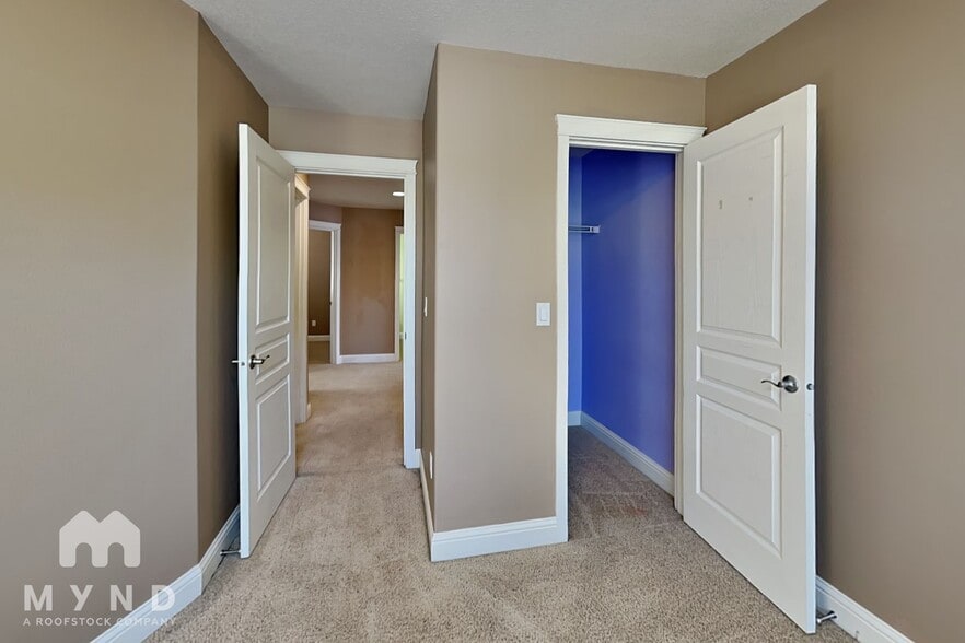 Building Photo - 18002 NE 37th St