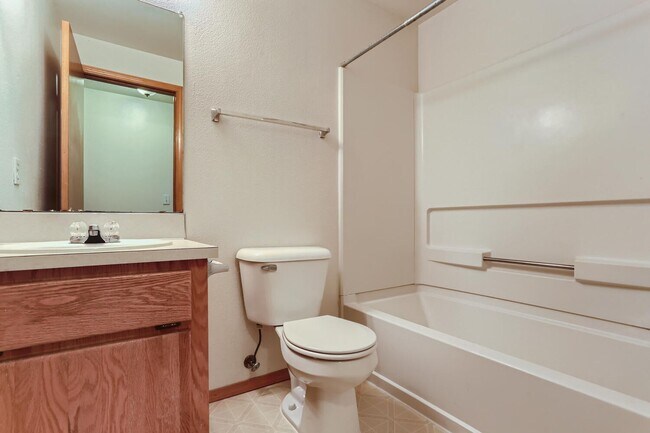 Building Photo - 15459 SW Donna Ct