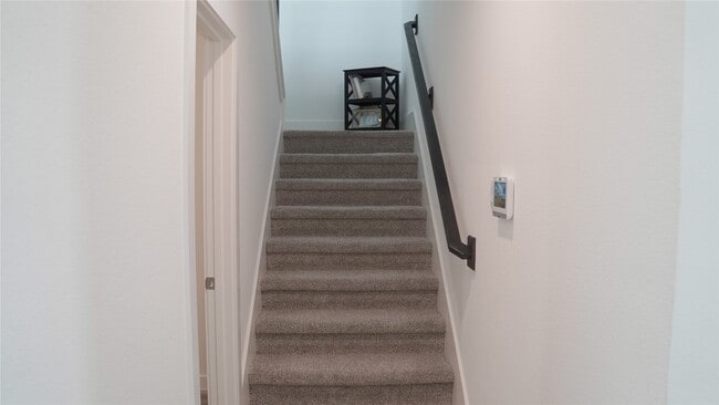 Building Photo - 2913 Crown Gate Dr