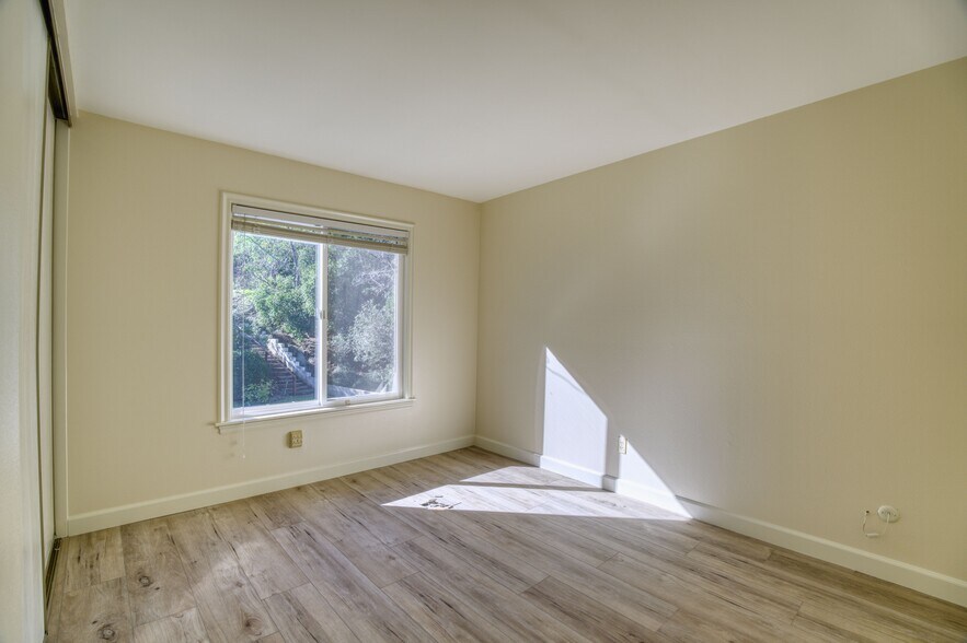 Building Photo - 19946 Turnberry Dr