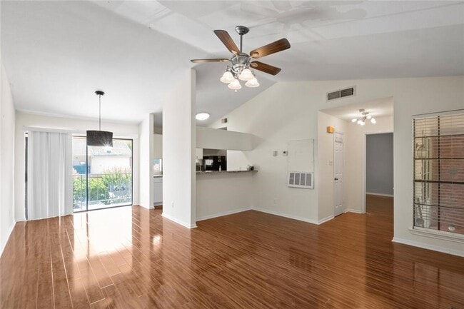 Building Photo - 2211 S Kirkwood Rd