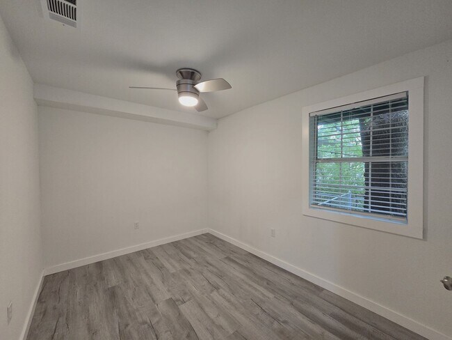 Building Photo - 202 Marston St