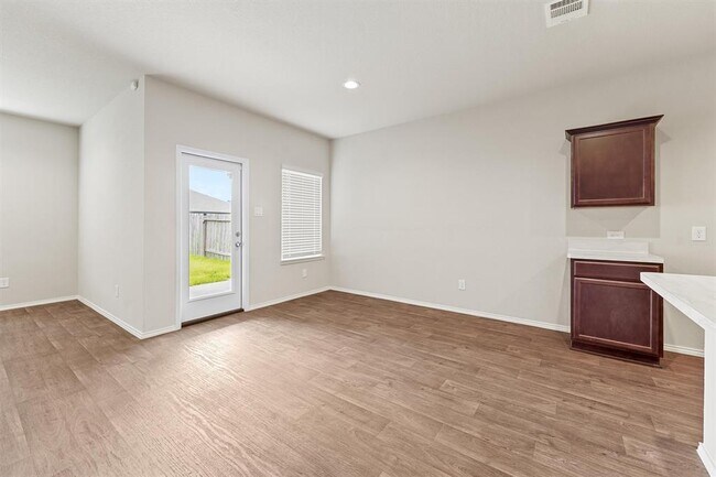 Building Photo - 21143 Waze Lewis Dr