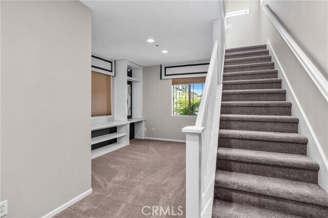 Building Photo - 12377 Hollyhock Dr