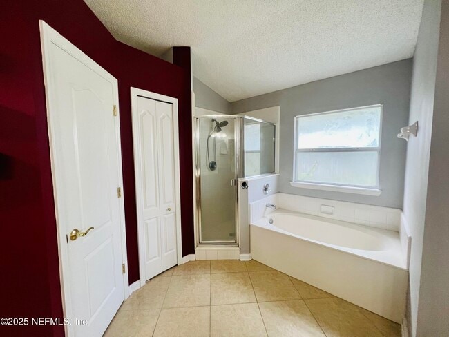 Building Photo - 9332 Beresford Ct