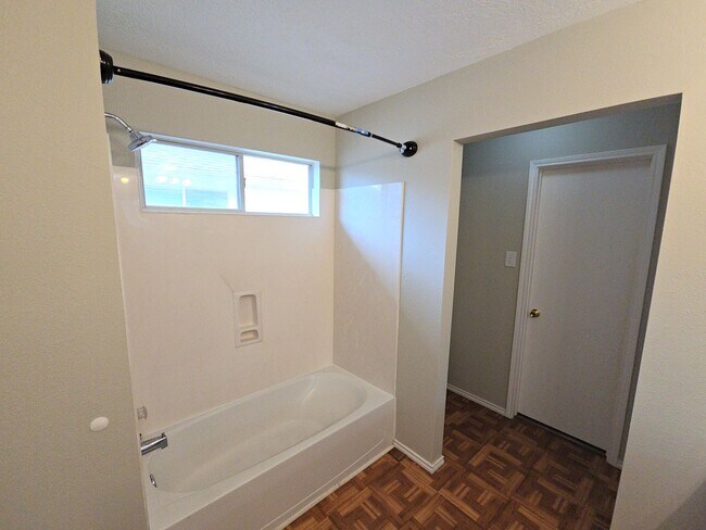 Building Photo - 21802 Westfield Ridge Dr