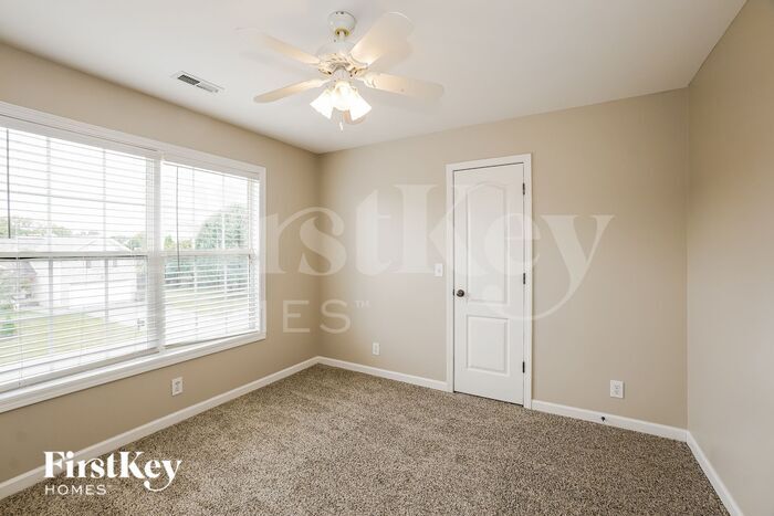 Building Photo - 3309 Sunny Slope Dr
