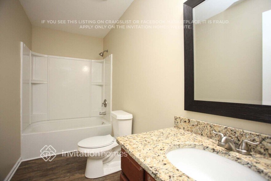 Building Photo - 4190 Broadstairs Dr SW