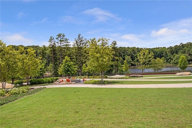 Building Photo - 2042 Juliette Ave