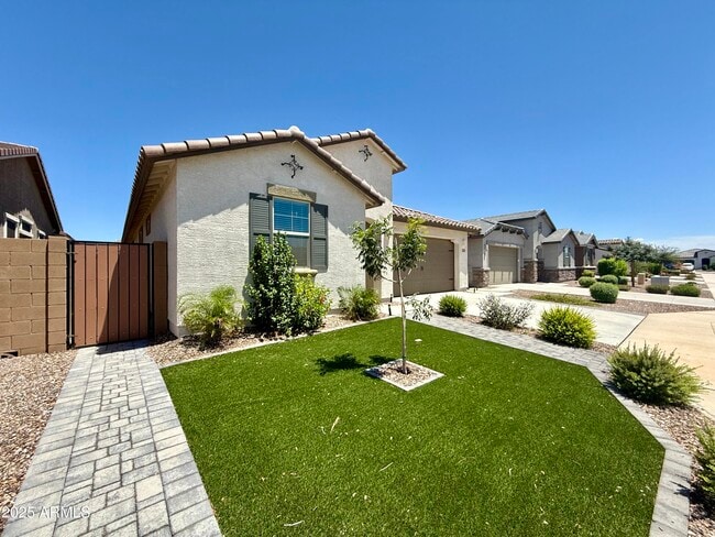Building Photo - 3266 E Wild Dr
