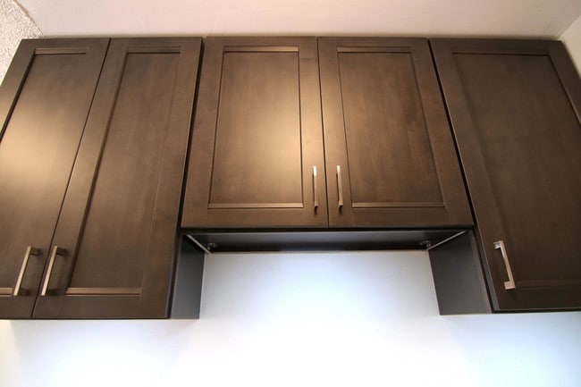 kitchen cabinets - 1428 E Florida St