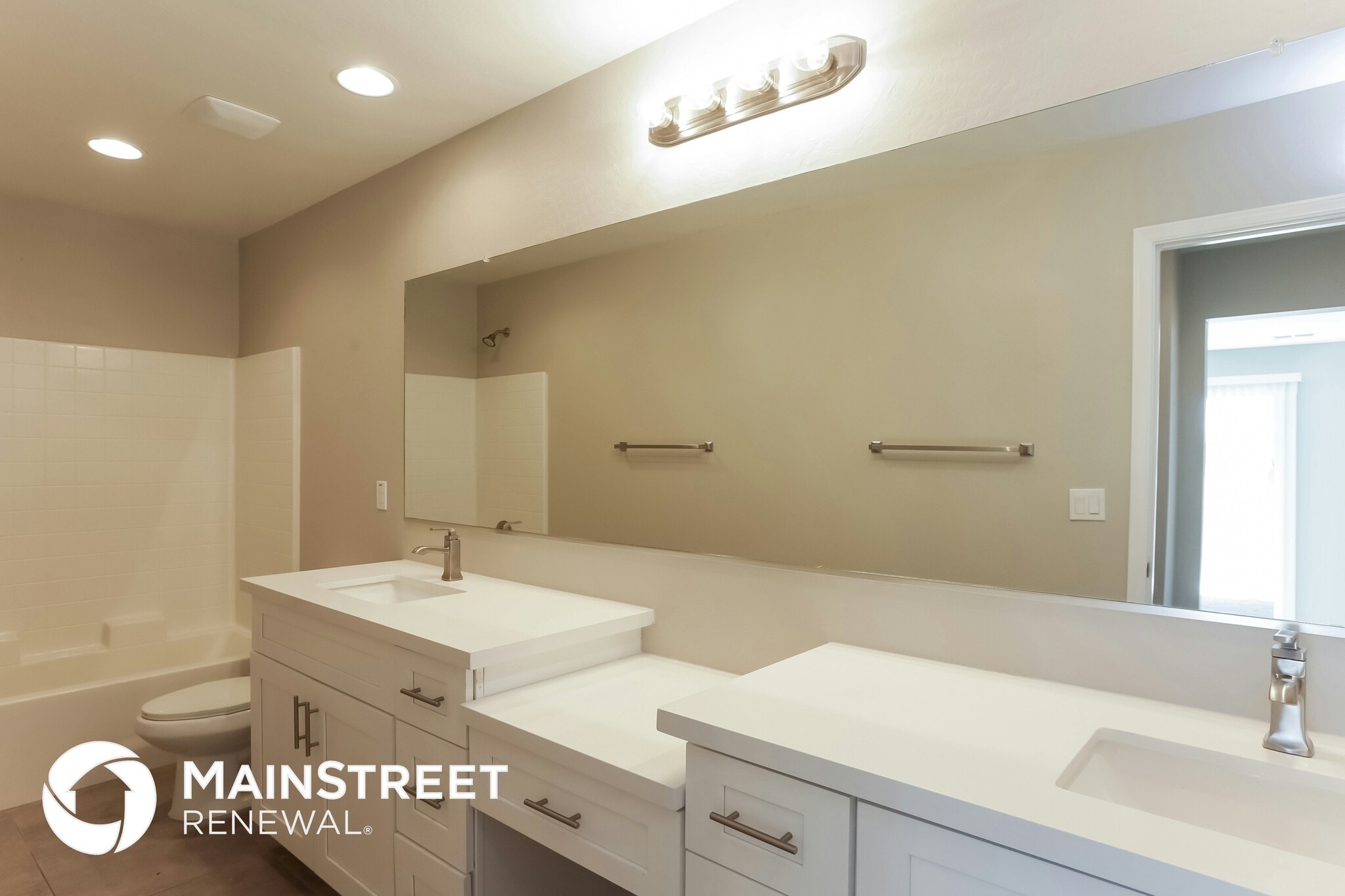 Building Photo - 2000 N 36th St