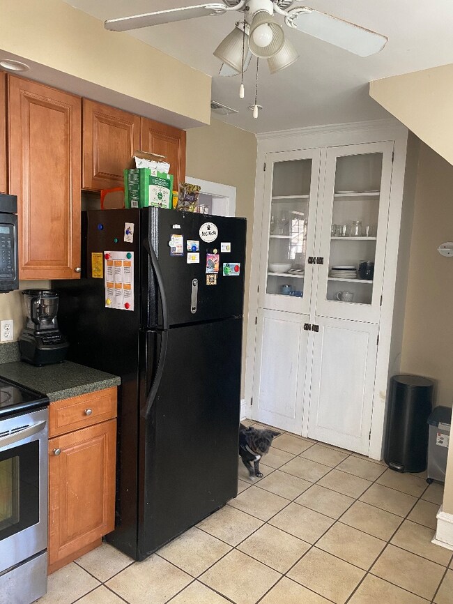 Building Photo - 213 E Glenside Ave