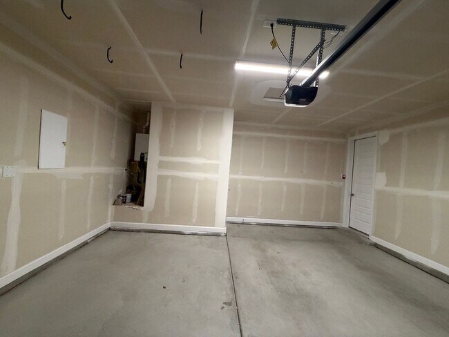 Building Photo - 3 Bedroom Plus Office Single Story New Construction Available Near Woodmont Ave NW & Rainbow Blvd...