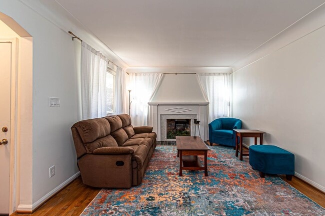 Building Photo - 21825 McCormick St