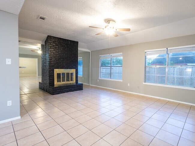 Building Photo - 6542 Bridgegate Dr