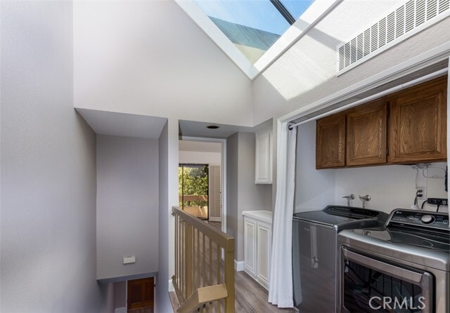 Building Photo - 3333 Primera Ave