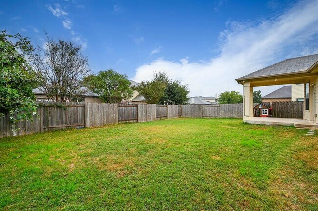 Building Photo - 1029 Hyde Park Dr