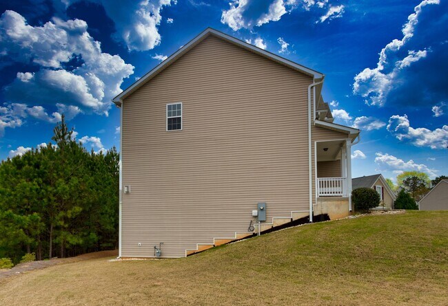 Building Photo - COMING SOON- Beautiful 4-Bedroom Home in L...