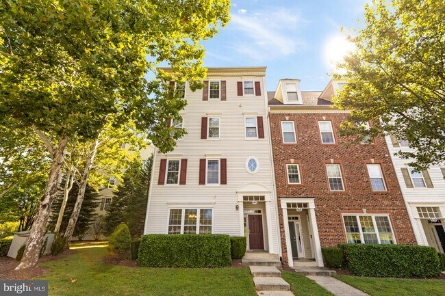 Building Photo - 640 Orchard Ridge Dr