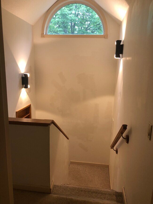Stair case - 120 Courtyard Ln