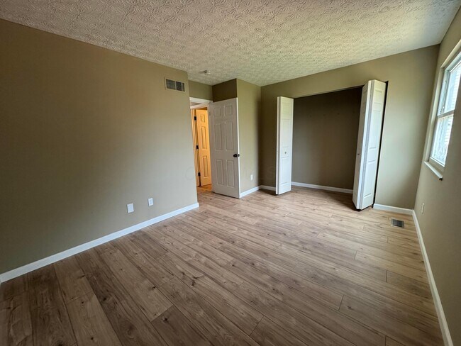 Building Photo - 3124 Creighton Pl