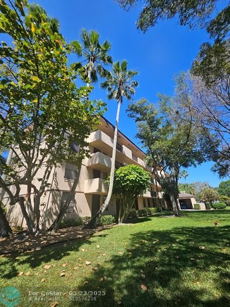 Building Photo - 2659 Carambola Cir N