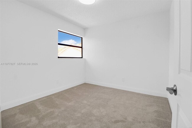 Building Photo - 10031 SW 147th Pl