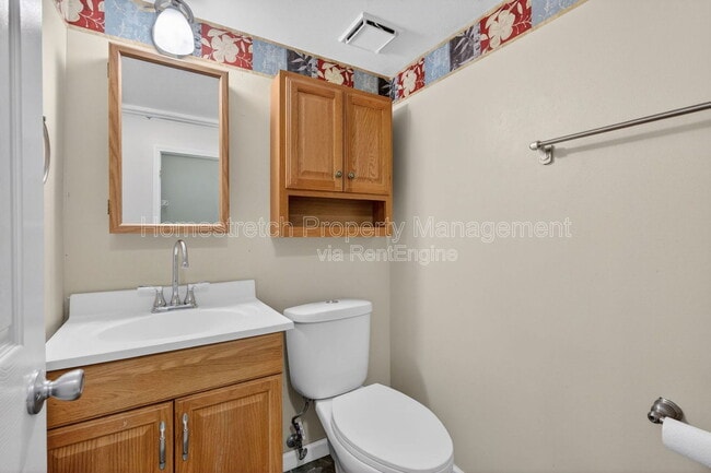 Building Photo - 4 Devondale Pl