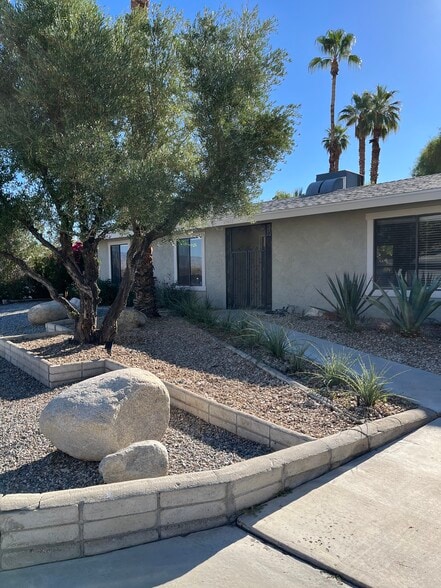 Primary Photo - 37932 Mountain Shadow Ln