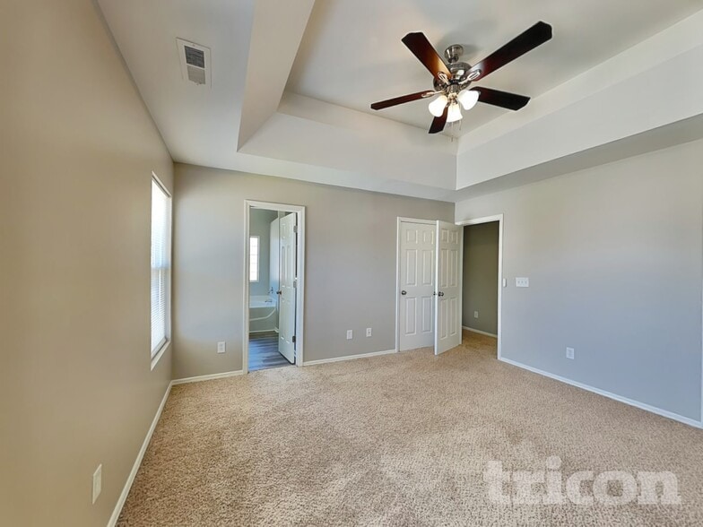 Building Photo - 2512 Landale Ct