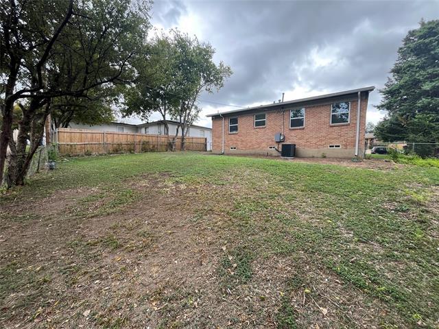 Building Photo - 2543 Quinto Dr