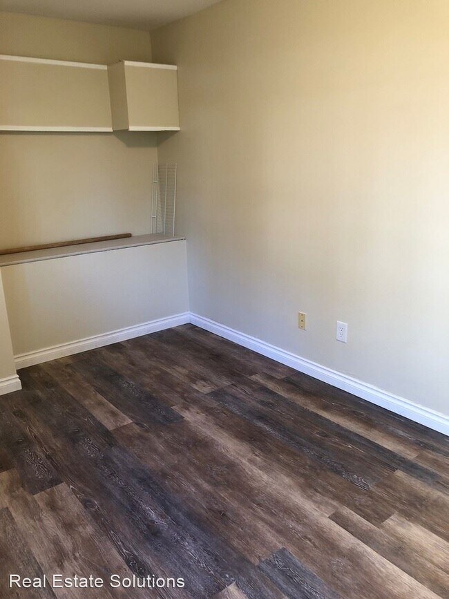 Building Photo - 1 br, 1 bath House - 7085 Weimer Road #6