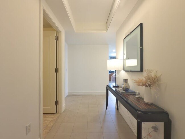 Building Photo - 1435 Brickell Ave