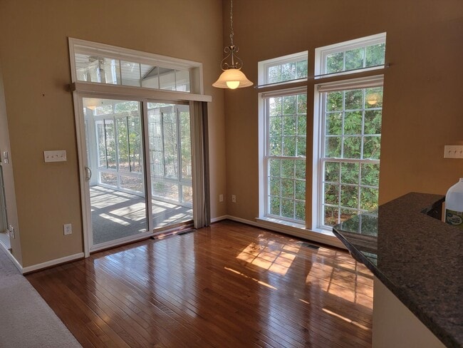 Building Photo - Location, comfort, and style—all in one place!