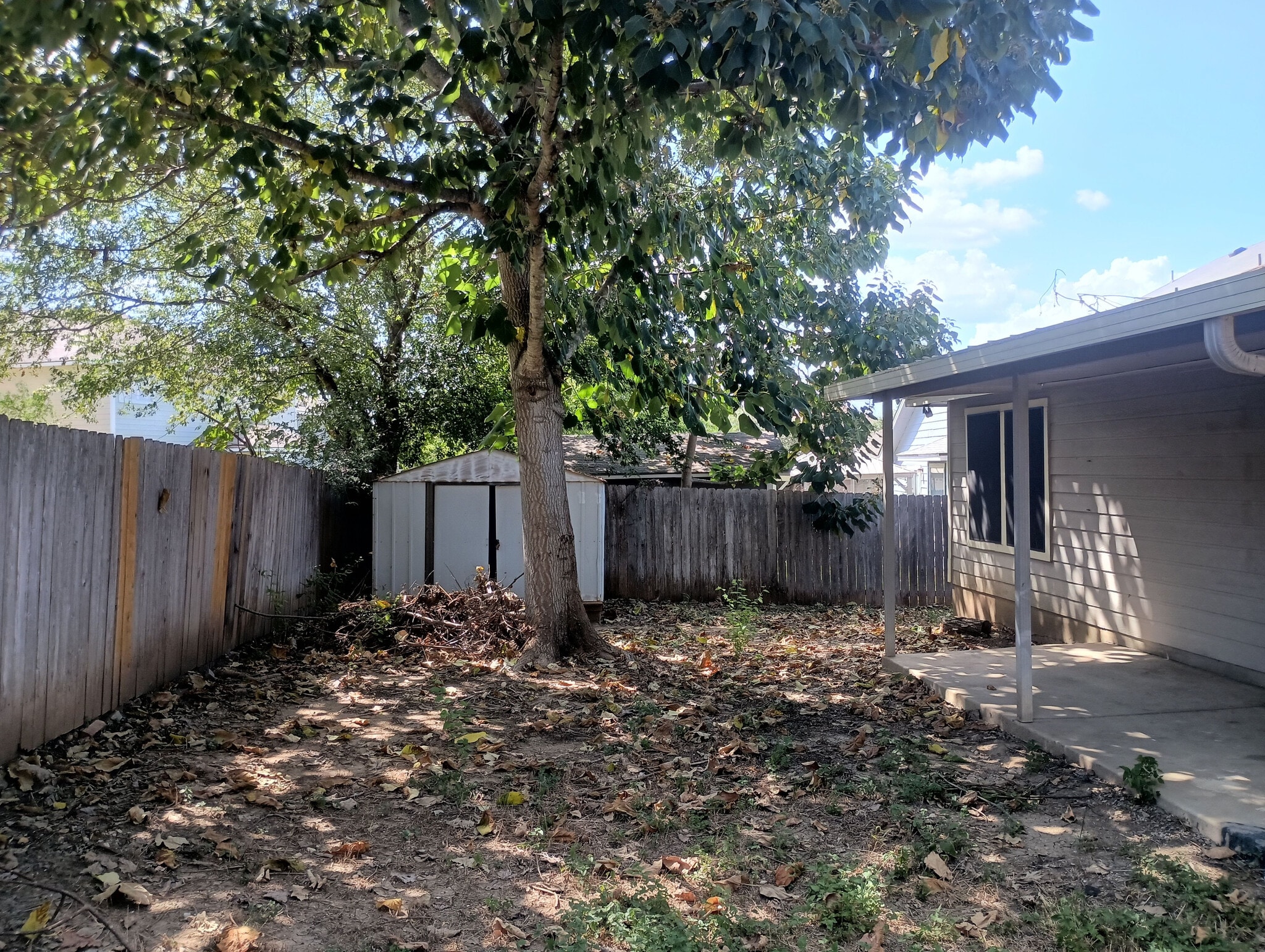 Building Photo - Room in Single Family Home on Ceremony Cove