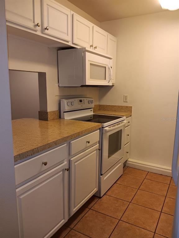 Building Photo - 3298 S Semoran Blvd