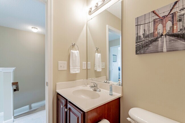 Building Photo - Furnished Rental