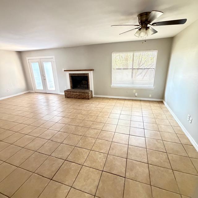 Building Photo - 708 Champion Ct