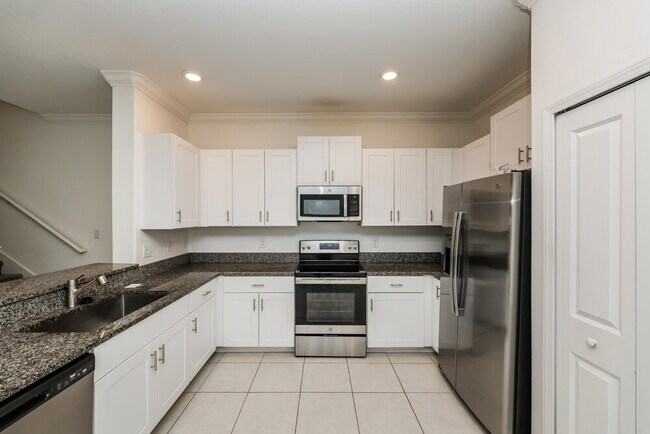 Building Photo - 2133 Great Sapphire Ln