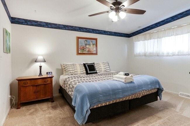 Building Photo - Powers Lake Waterfront Home with Private P...