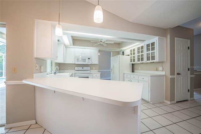 Building Photo - 2326 Deerbrook Dr