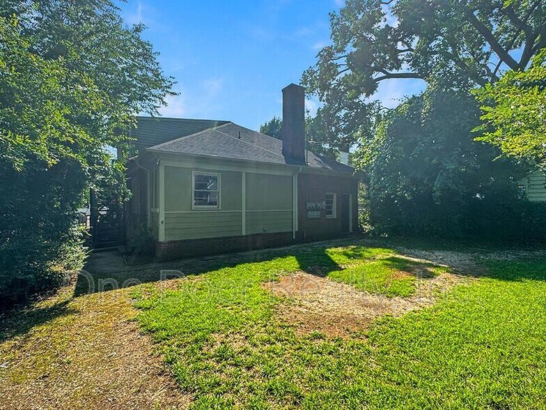 Building Photo - 1107 B Richmond Rd