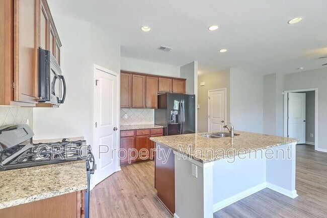 Building Photo - 9657 Spencer Woods Rd