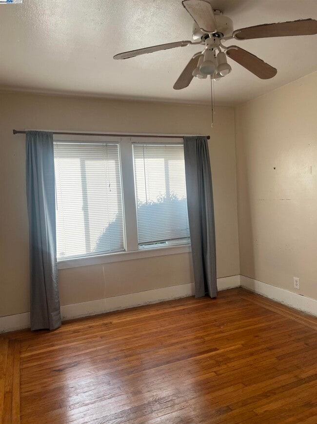 Building Photo - 3720 Lyon Ave