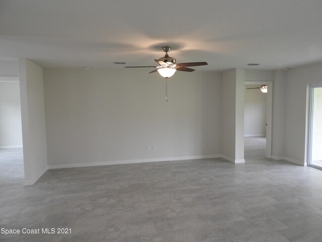 Building Photo - 1611 Saipan St SE
